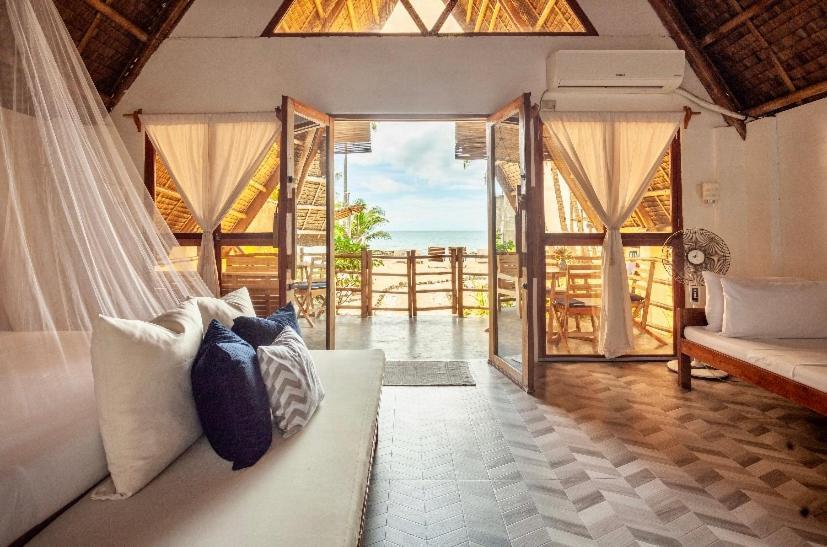 Surya Beach Resort Palawan Aborlan ภายนอก รูปภาพ