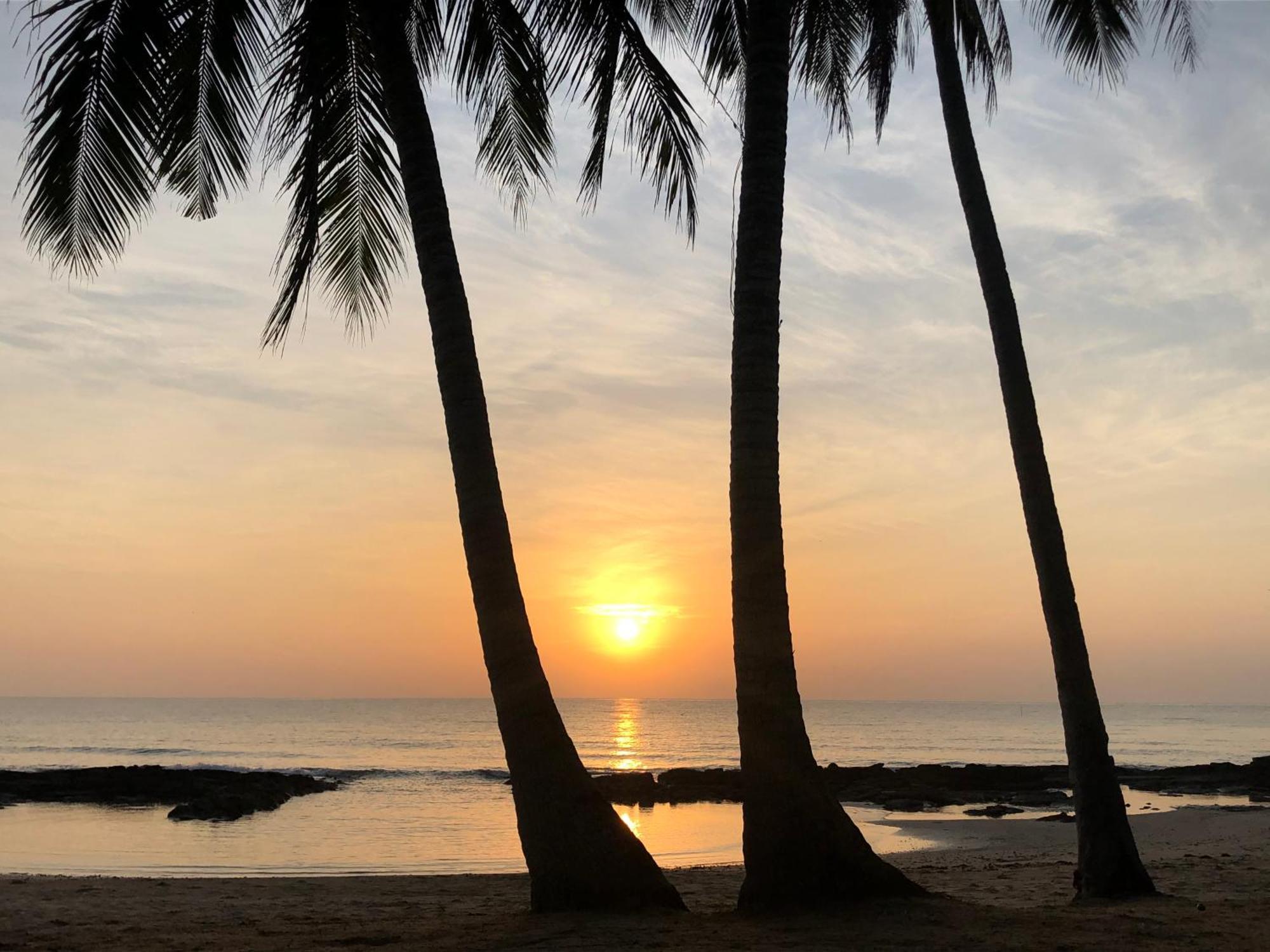 Surya Beach Resort Palawan Aborlan ภายนอก รูปภาพ